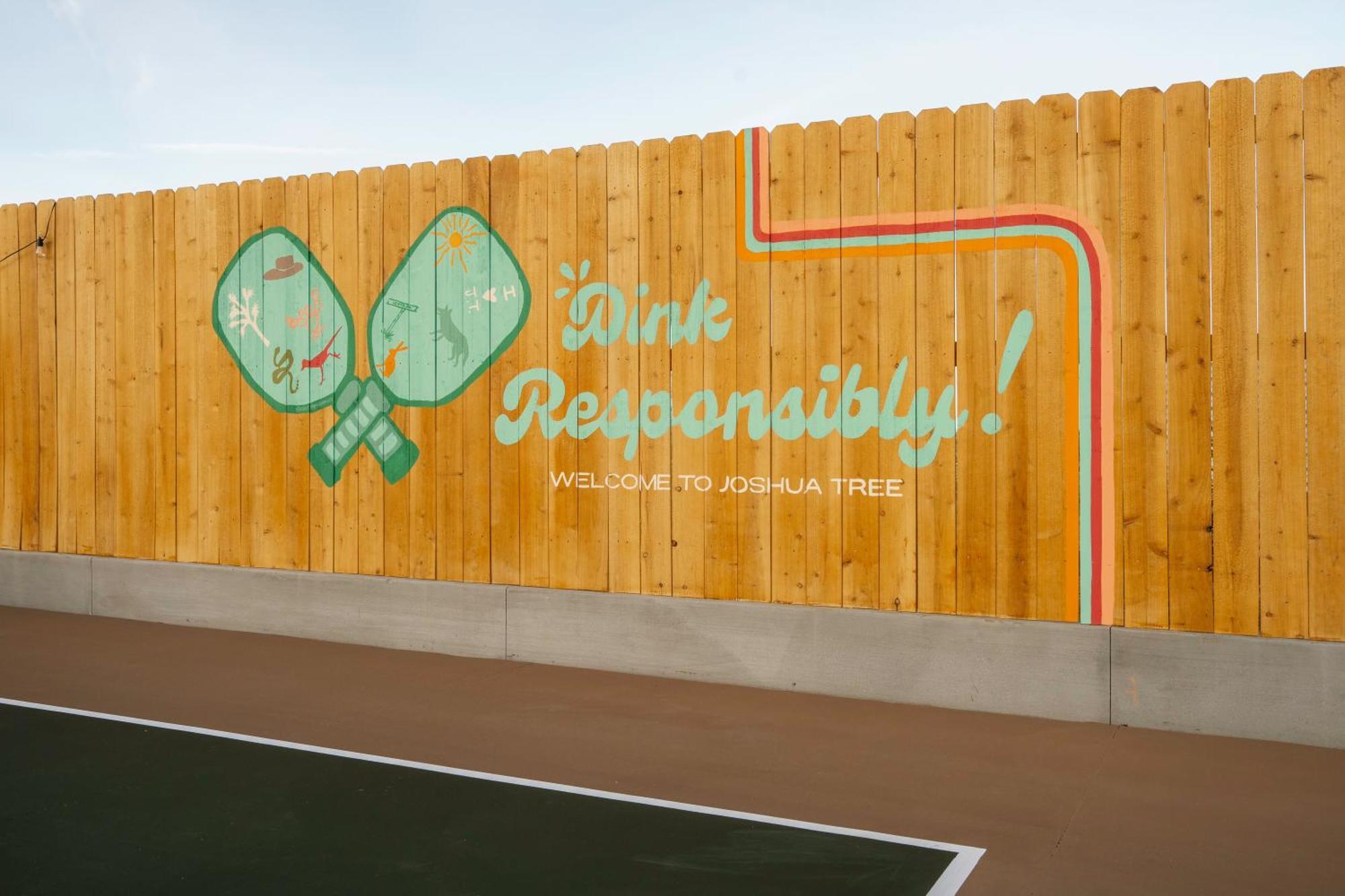 Ventana Cove Pickleball Retreat Юкка-Валлі Екстер'єр фото